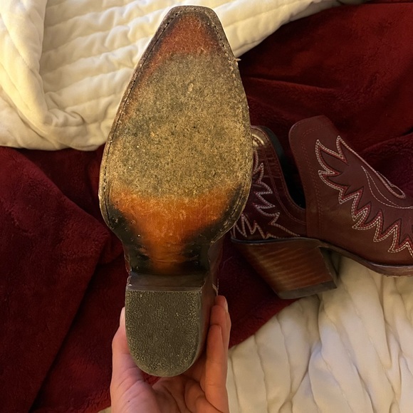 Ariat red Dixon booties - Picture 4 of 4